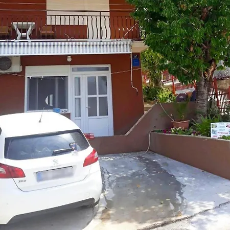 With Parking Space Okrug Gornji, Ciovo - 22795 Apartment *